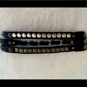 ▪️Studded Leather Wrist Cuff ▪️